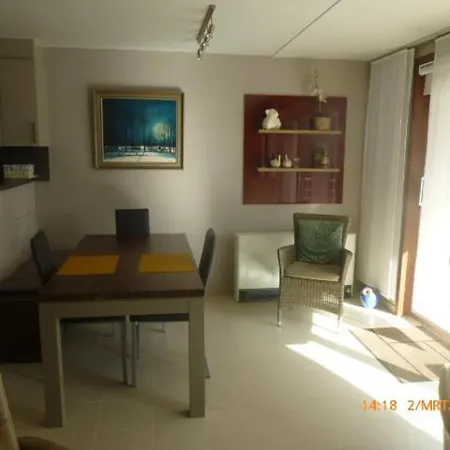 Met Garage Aan Zee Apartment