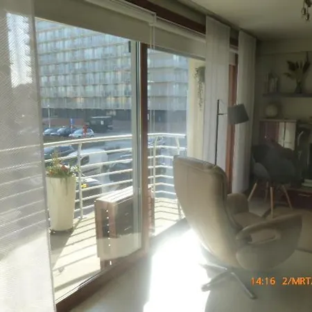 Met Garage Aan Zee Nieuwpoort