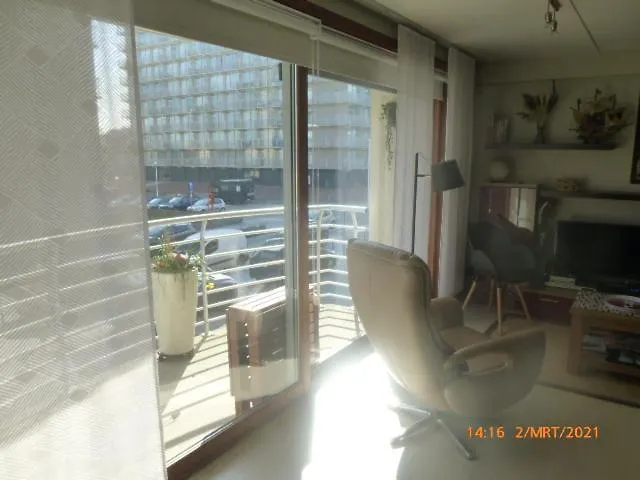 Met Garage Aan Zee Nieuwpoort